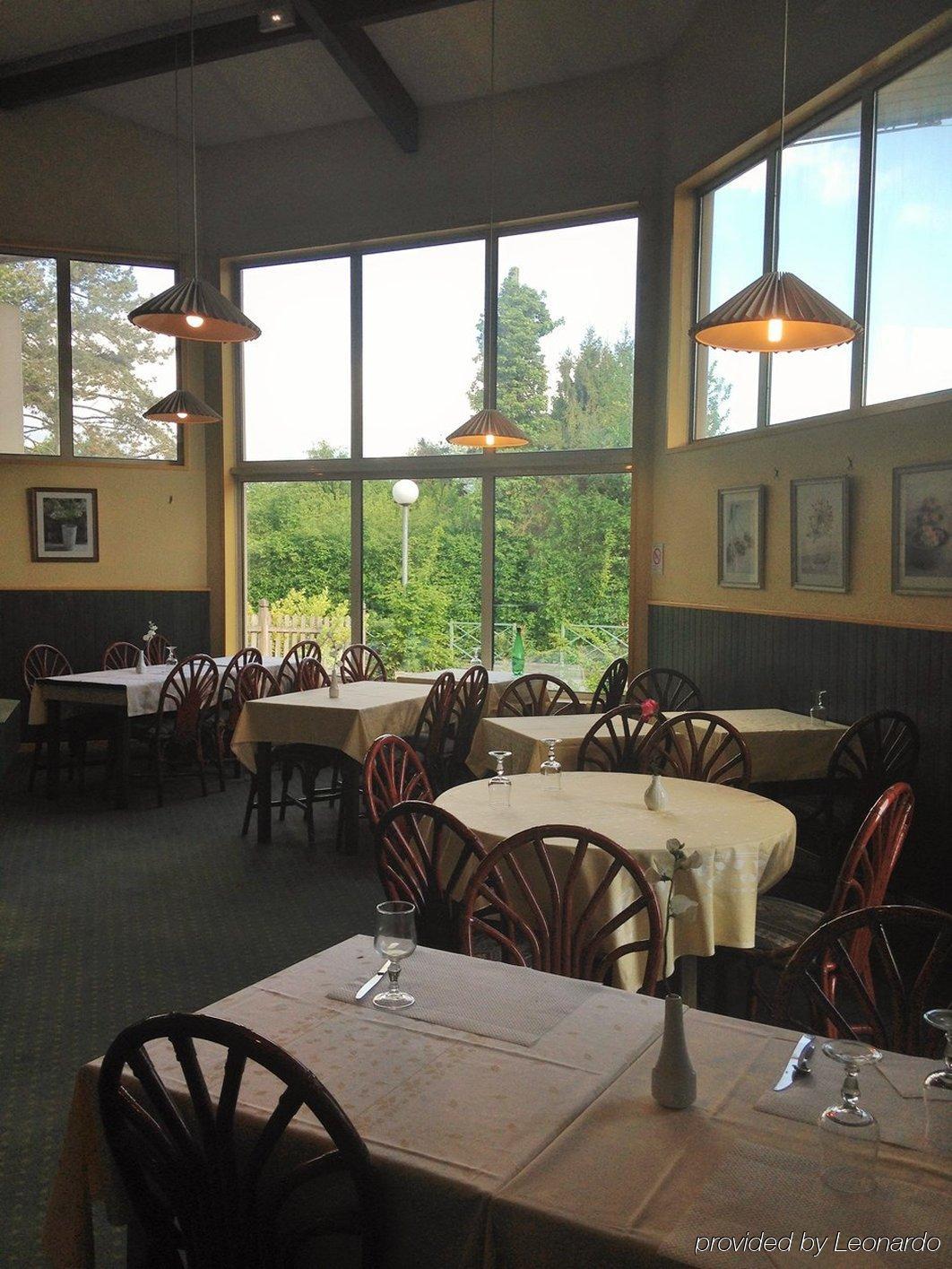 Hotel Median Geneve Aeroport Ferney-Voltaire Restaurant foto