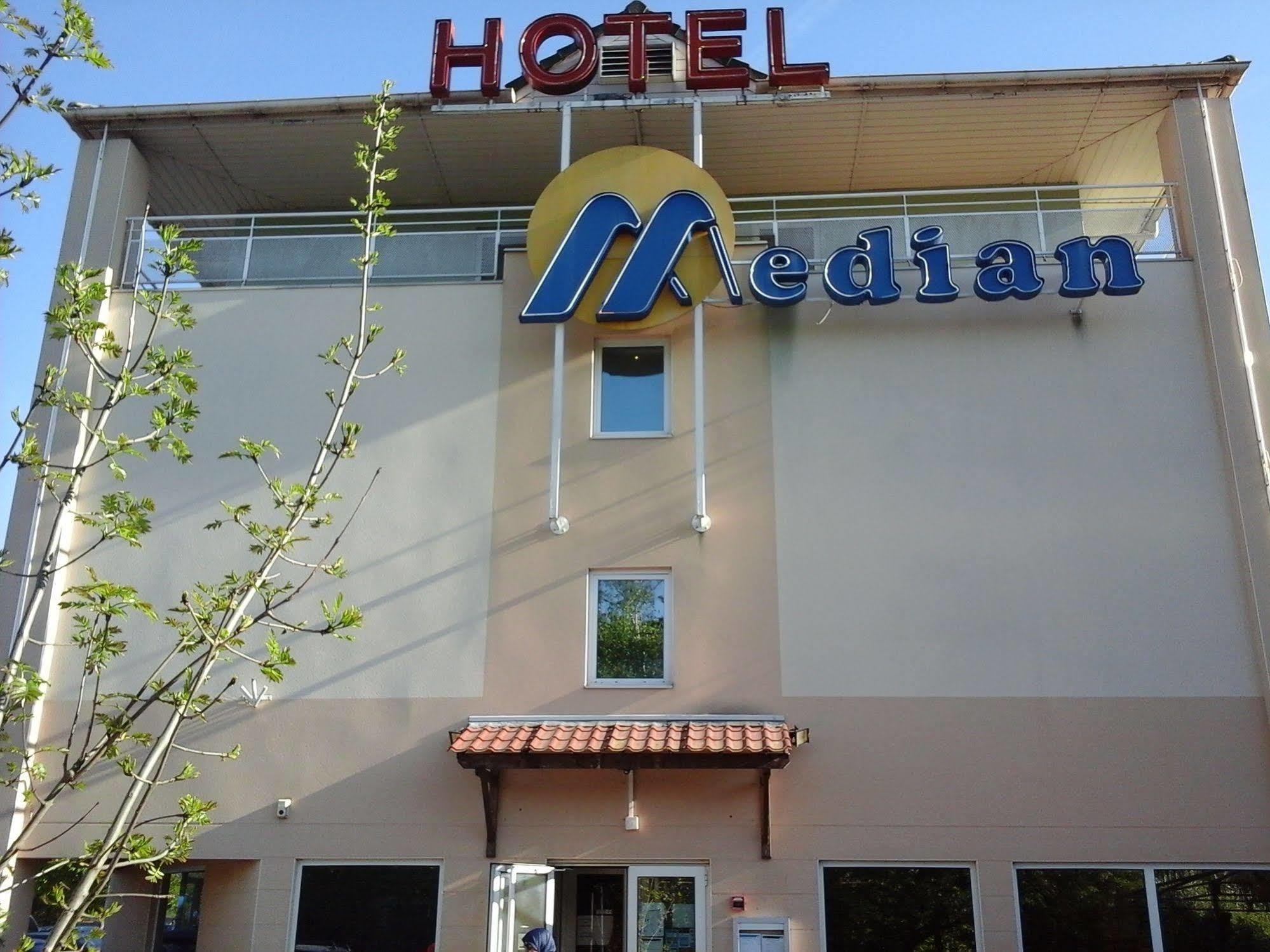 Hotel Median Geneve Aeroport Ferney-Voltaire Exterior foto